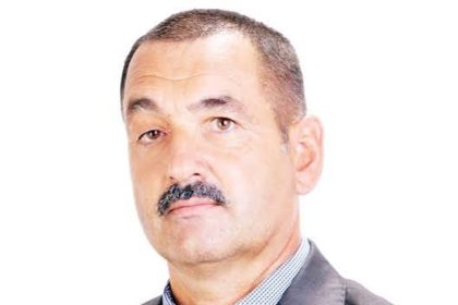 ADRIAN RUJA PRIMARUL DIN LALOSU ACUZAT CA A FURAT UN OBIECT APARTENENT UNUI CETATEAN L AM PRELUAT PENTRU CA ASHA AM DORIT