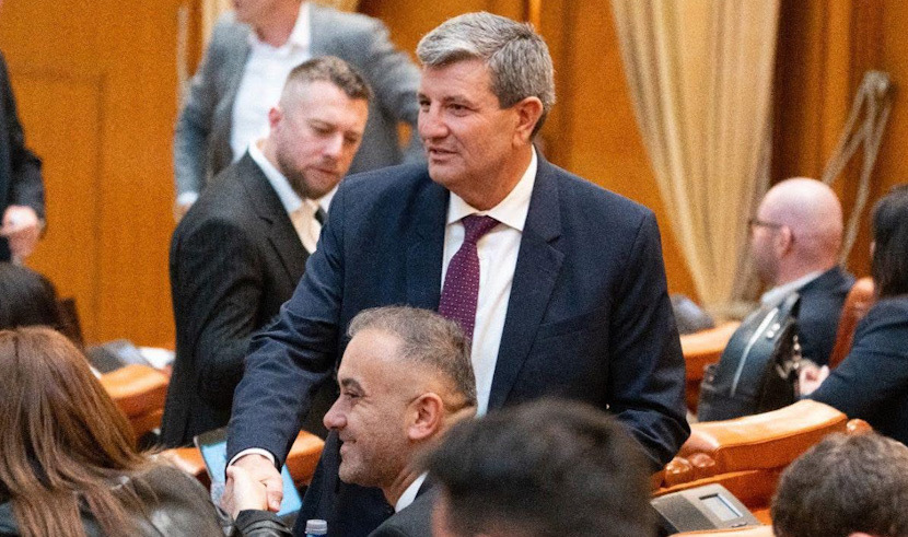 Deputatul Nicolae Mindrescu anunta Am semnat motiunea Este o reactie necesara pentru apararea interesului national