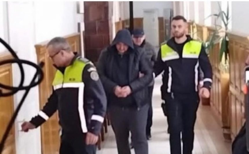 EXPLOZIV PSD implicat in reteaua de mita de la ARR Numele lui Sorin Grindeanu mentionat in ancheta iar filiera Valcea trimite banii catre varful puterii