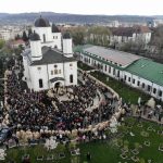 Pelerinaj de Florii la Ramnicu Valcea mii de credinciosi in comuniune si rugaciune