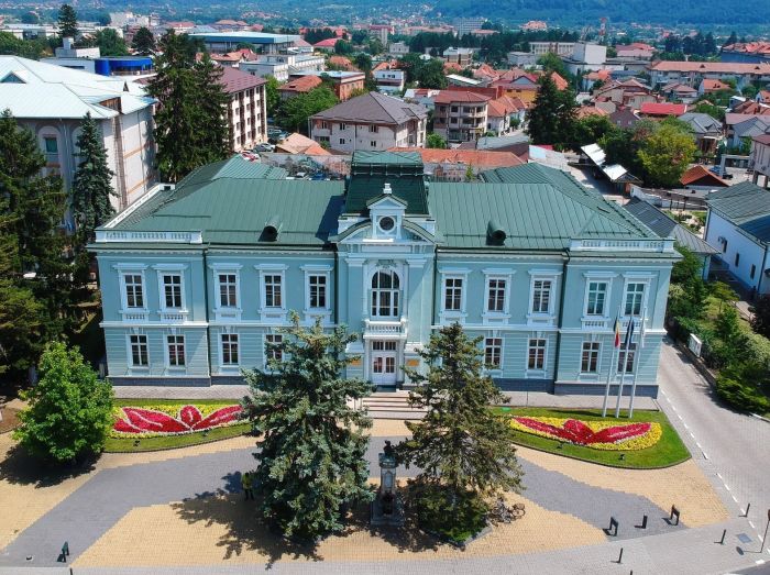 Ramnicu Valcea Decizii dificile pentru bugetul cetatenilor costul energiei termice chiriile si un imprumut de 40 de milioane in discutia Consiliului Local