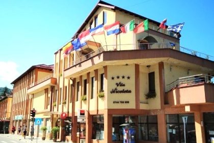 exclusiv reteaua refugiatilor ucraineni pe hartie de la olanesti ajunge in instanta contestatii fonduri publice si o constructie ilegala toate duc la acelasi nume nicoleta barbu