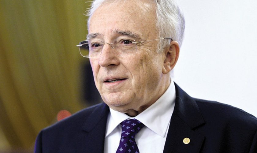 Mugur Isarescu fiul Dragasaniului care a devenit cel mai longeviv guvernator de banca centrala din lume La multi ani cu ocazia implinirii a 77 de ani