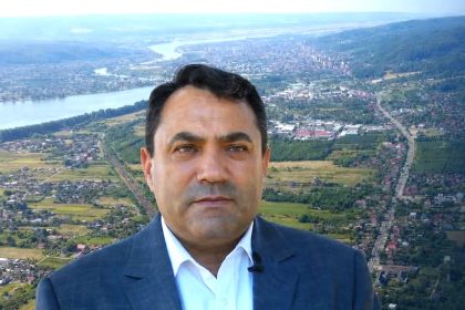 Bujoreni continua modernizarea drumurilor Primarul Gheorghe Gingu anunta o noua licitatie pentru 18 kilometri de infrastructura rutiera
