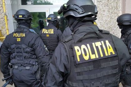 DESCINDERI in Valcea arme munitie si capcane artizanale descoperite la Maciuca si Gusoeni