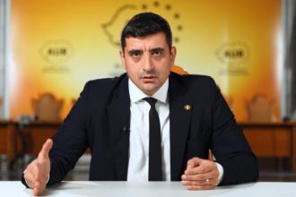 Legea care ar putea salva CET Govora de la inchidere a fost aprobata si de Camera Deputatilor Liderul AUR George Simion a afirmat ca intreaga tara trebuie sa cunoasca adevarul despre distrugerea sistematica a sectorului energetic