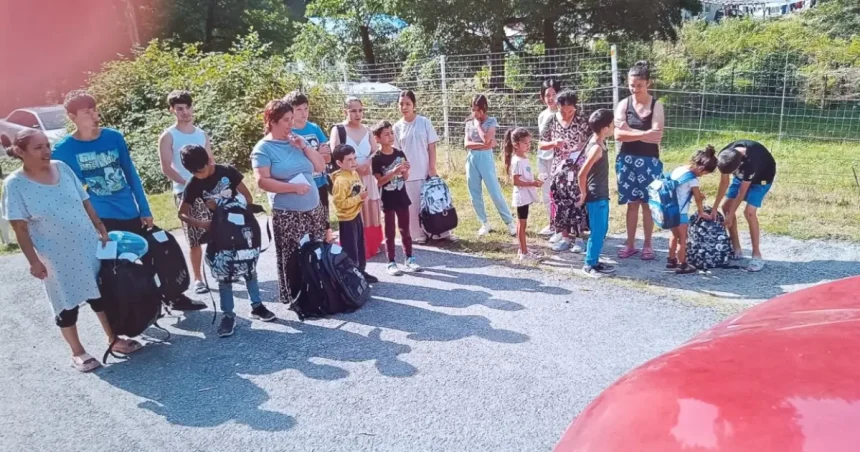 Arhiepiscopia Râmnicului a dăruit ghiozdane și rechizite pentru 2.575 de elevi
