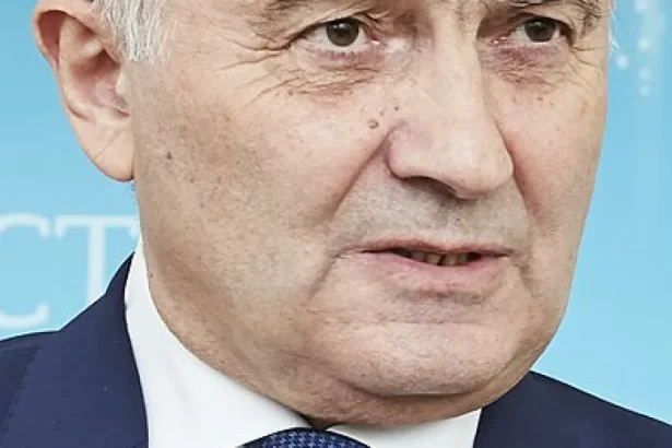 Lazăr Comănescu, vâlceanul care a reprezentat România la vârful diplomației europene